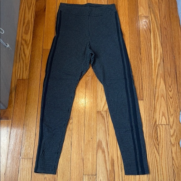 leggings - Picture 1 of 1
